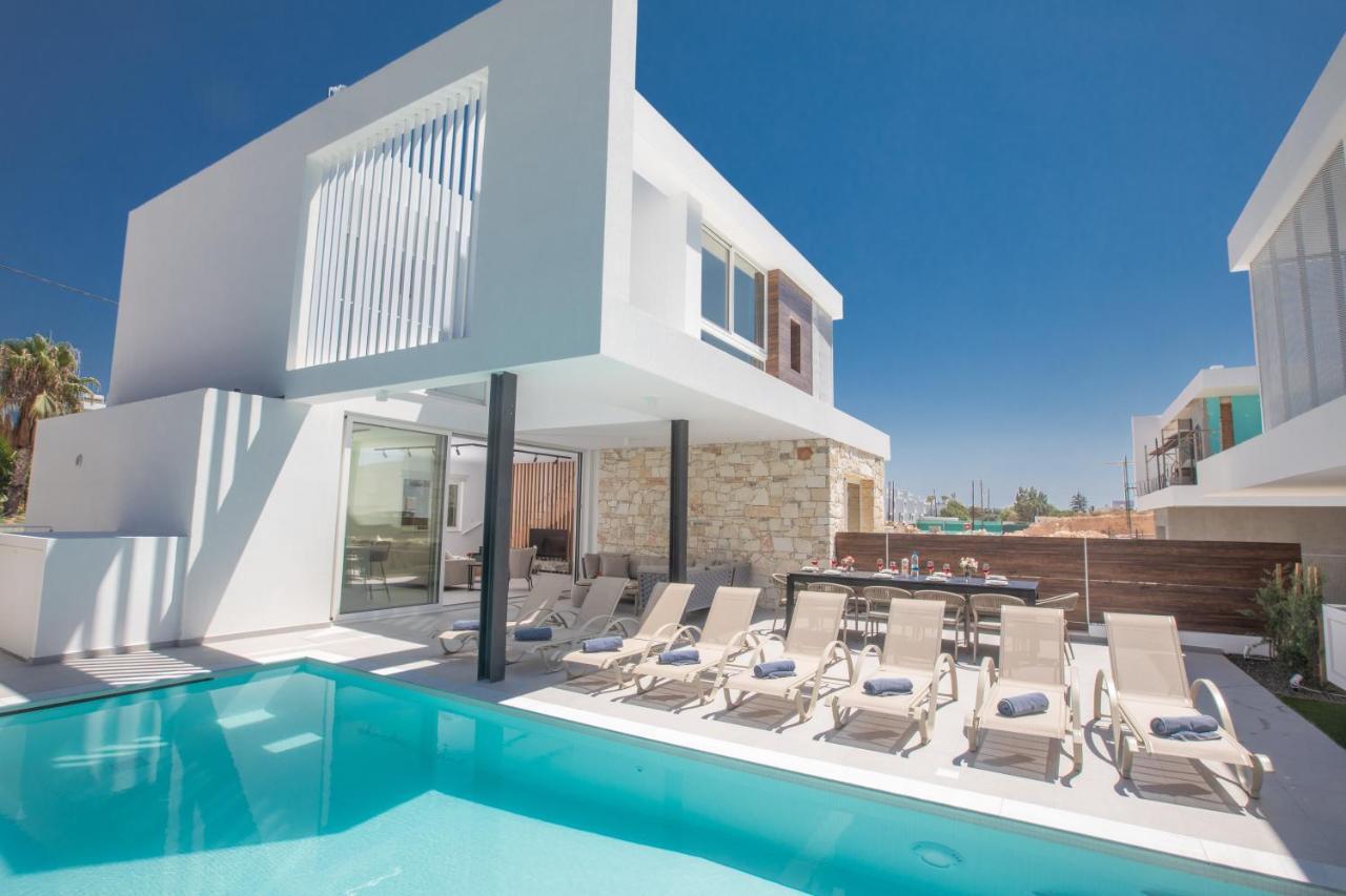 Kube Luxury Villas Ayia Napa Exteriör bild