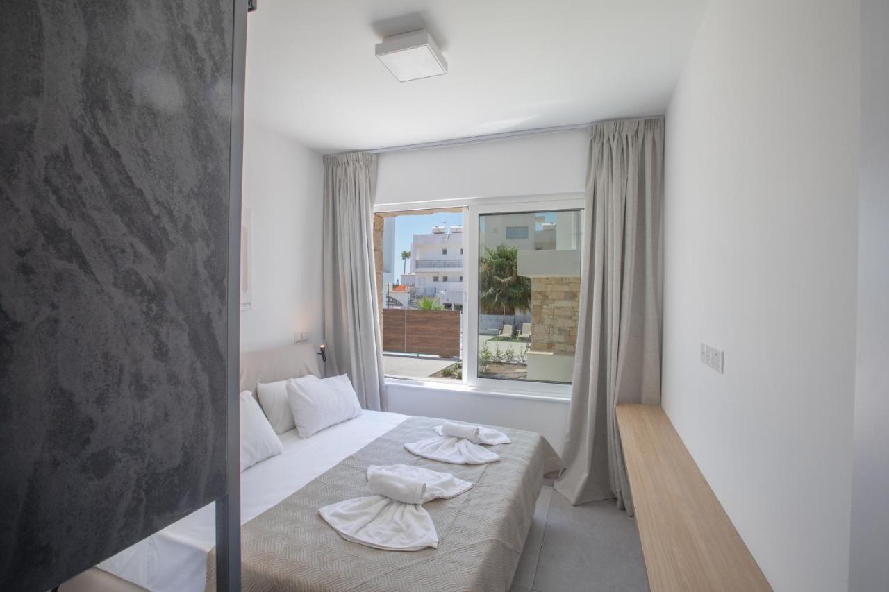 Kube Luxury Villas Ayia Napa Exteriör bild