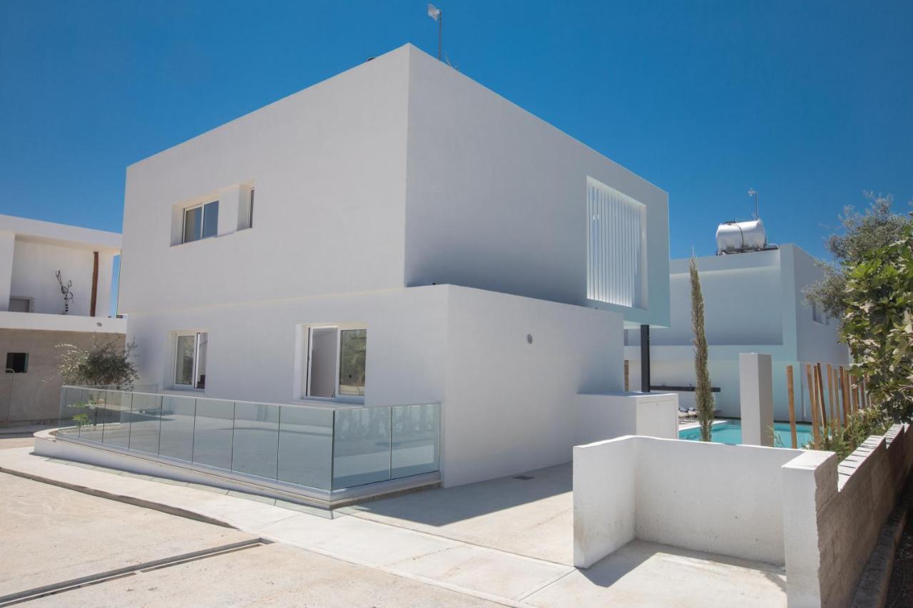Kube Luxury Villas Ayia Napa Exteriör bild